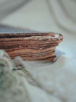想获取明清线装古籍影印本?古籍屋教你高效合规方法(图3) 想获取明清线装古籍影印本?古籍屋教你高效合规方法(图3)